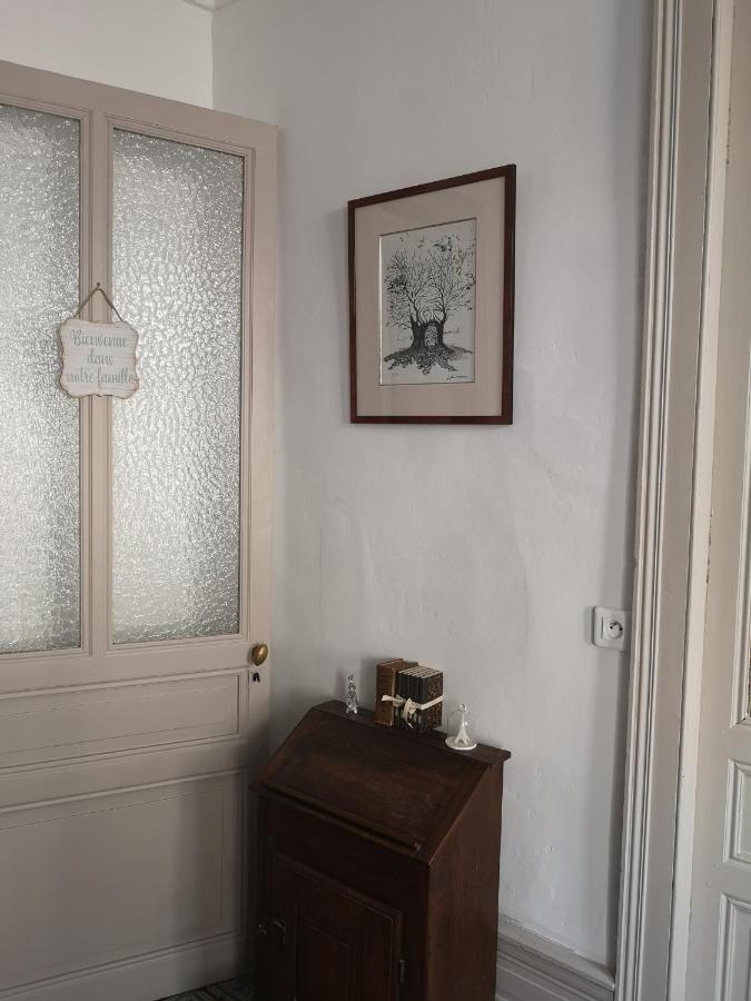 Une Affaire De Famille เลอปอร์เตล ภายนอก รูปภาพ